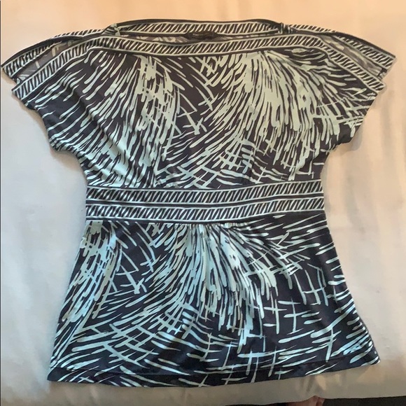 💥3/30$💥BCBG boat neck top - Picture 2 of 6